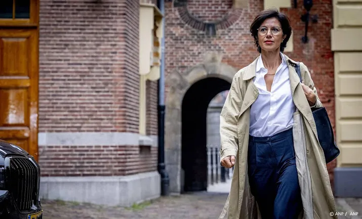 cultuursector prijst uslu voor cultuurhart maar laakt vertrek
