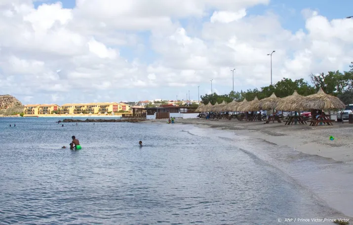 curacao getroffen door reeks black outs