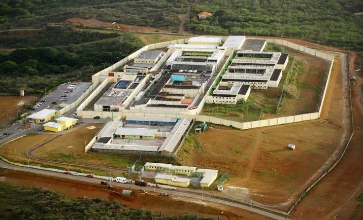 curacao verbiedt drones boven gevangenis