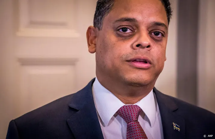 curacao voert nu ook avondklok in