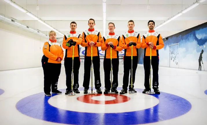 curlingmannen starten kwalificatie met verlies