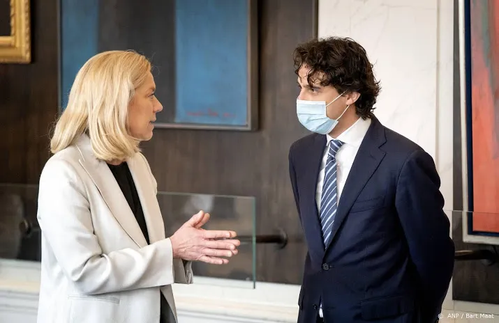 d66 en groenlinks geef mensen vrijheid astrazeneca te kiezen