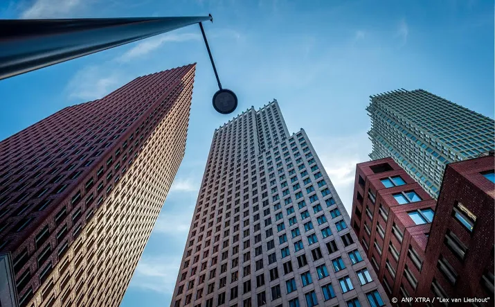 dader metromoord te vroeg op eigen benen
