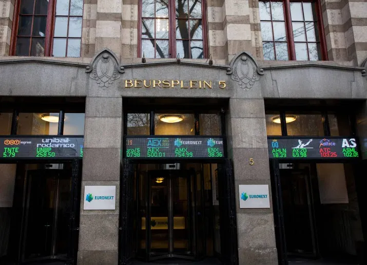 damrak begint met verlies