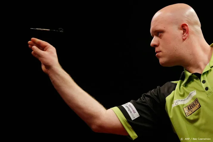 darter van gerwen ongenaakbaar op vierde avond premier league