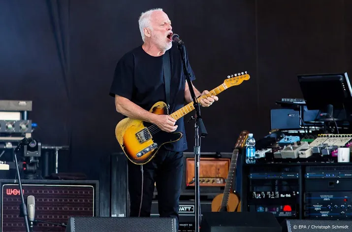 david gilmour verkoopt zijn gitaren