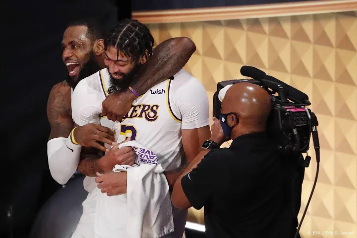 davis volgende miljoenendeal voor nba kampioen lakers