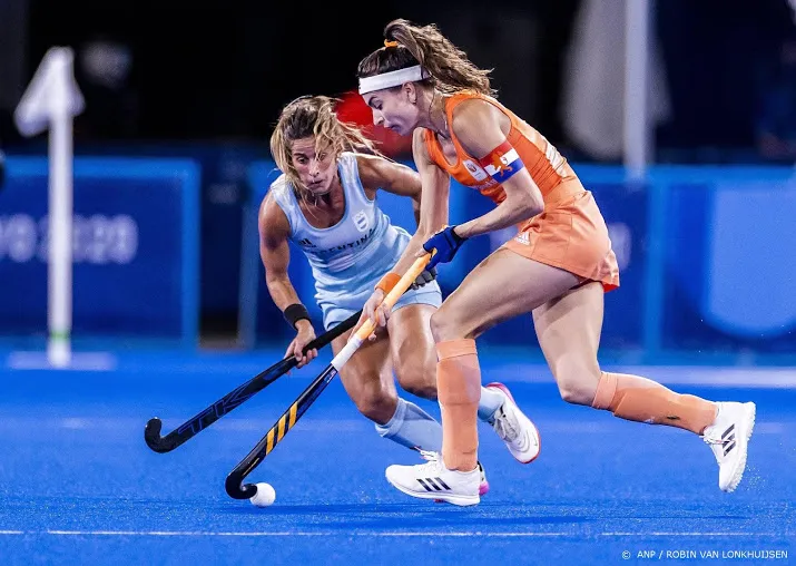 de goede en welten evenaren van grunsven met derde hockeygoud