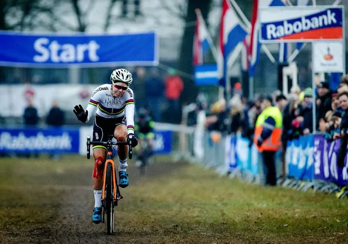 de jong opnieuw beste in kasteelcross