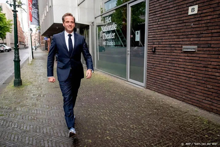 de jonge coronaspoedwet mogelijk pas op 1 oktober van kracht