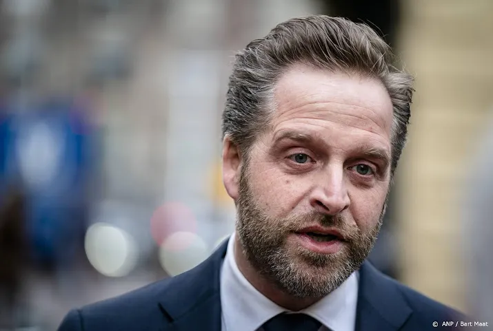 de jonge deze week gestopt met gebruik privemail