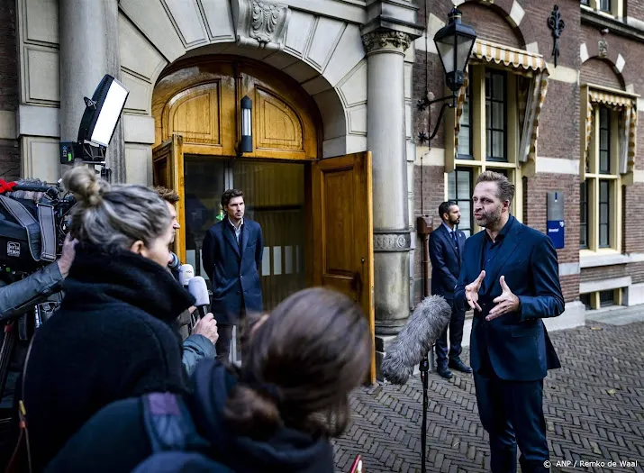 de jonge fel tegen stemmen tellen op dag na verkiezingen