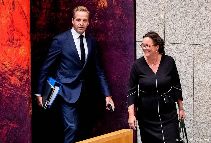 de jonge genoeg beschermingsmiddelen tegen corona op voorraad