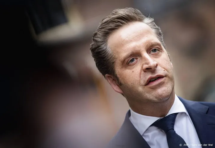 de jonge goede hoop dat vaccinatie geen vertraging oploopt