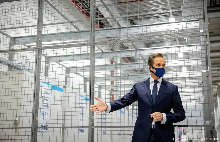 de jonge goedkeuring vaccin is triomf voor de wetenschap