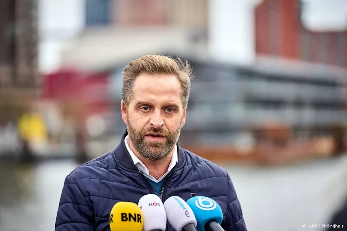 de jonge grootste deel 60 plussers kan dit jaar booster krijgen