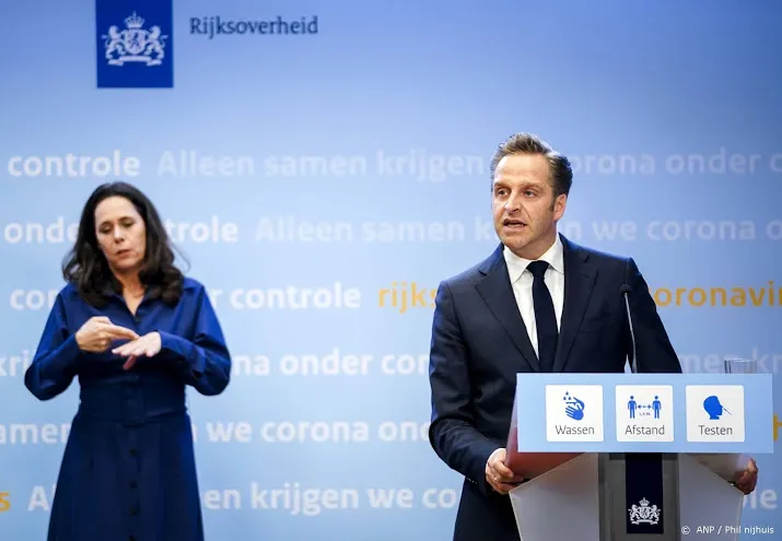 de jonge half juli heeft elke volwassen nederlander eerste prik