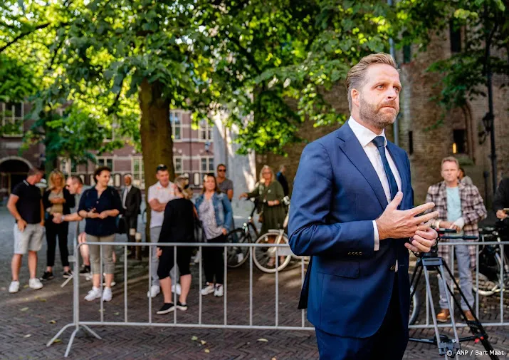 de jonge kabinet wil coronatoegangsbewijzen breder toepassen