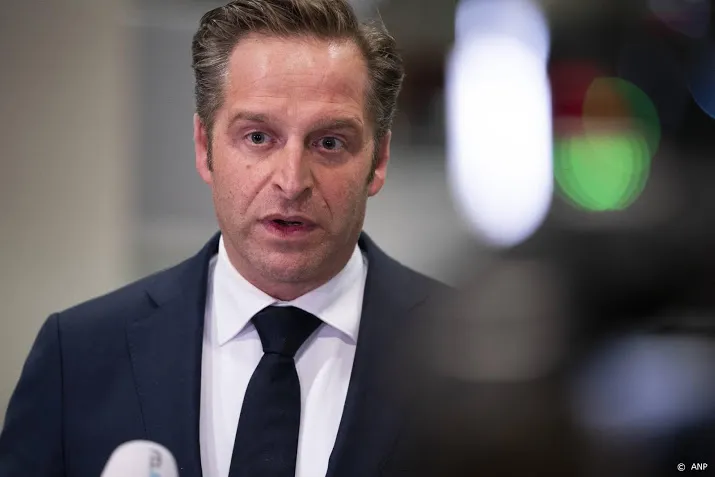 de jonge onderzoekt of een vaccinatie voldoende is na besmetting