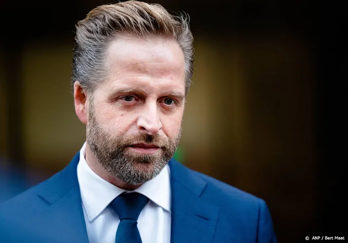 de jonge planbare operaties landelijk uitgesteld hulp defensie