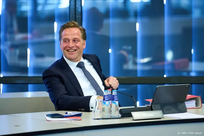 de jonge volgende week duidelijkheid over reisadvies voor zomer