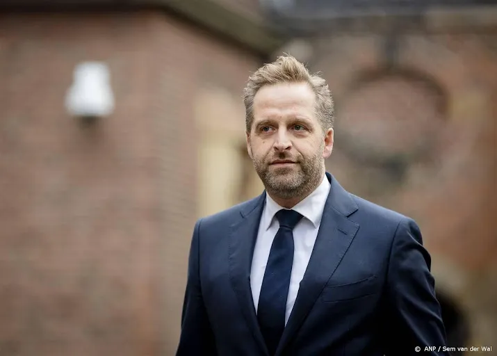 de jonge wil bezwaarmogelijkheden tegen woningbouw inperken