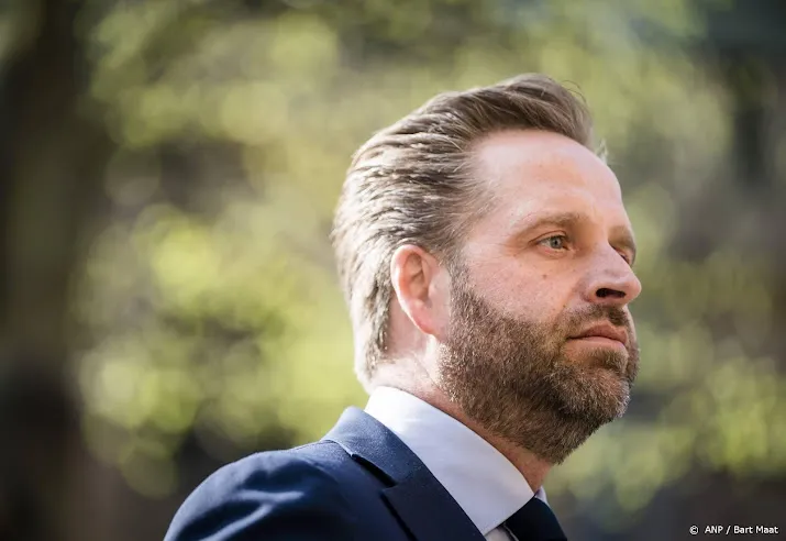 de jonge zuur als men uit antikraakwoning moet voor oekrainers
