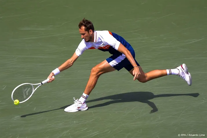 de minaur houdt medvedev uit halve finales toronto