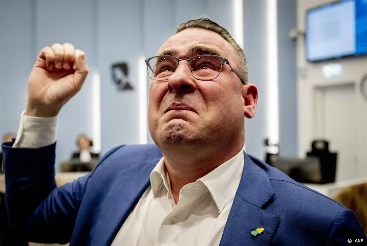 de mos altijd naar eer en geweten gehandeld