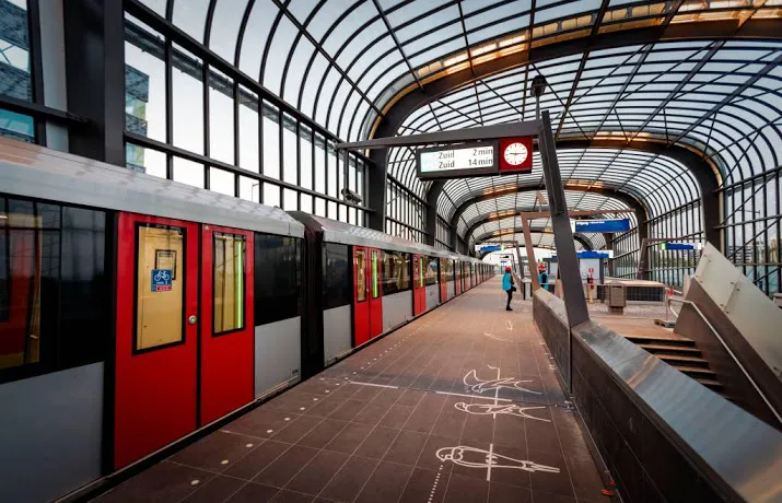de noord zuidlijn is klaar voor de start