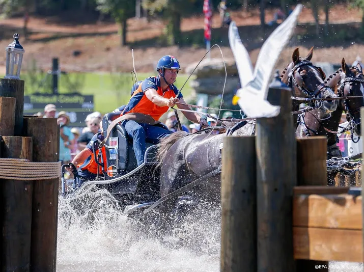 de ronde met zilver naar wereldbekerfinale