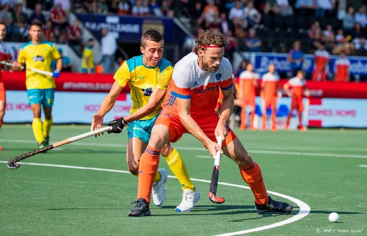 de voogd vervangt hertzberger bij hockeyers