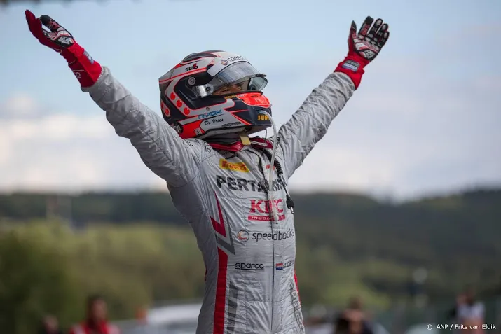 de vries neemt leiding in formule 2