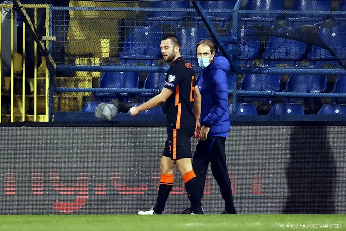 de vrij mist kraker van oranje tegen noren