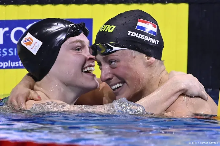de waard en toussaint op wk naar halve finales 50 meter rugslag
