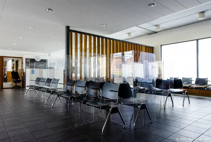 deel asielzoekers ter apel sliep dit weekend op matras of stoel