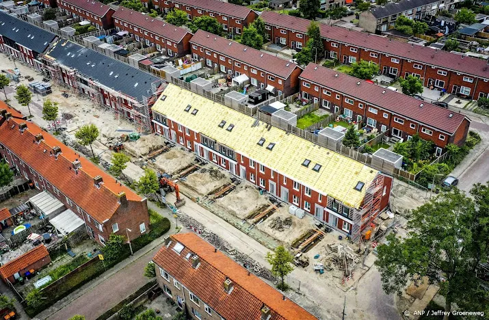 deel kamer twijfelt over haalbaarheid woningbouwplannen minister