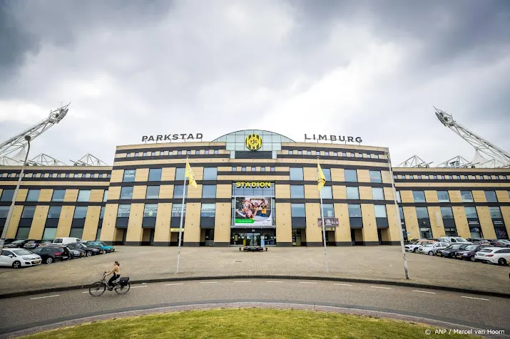 deel stadion roda met wereld muziek concours ontruimd om brand