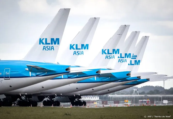 deel vrijwillige vertrekkers klm loopt achterstallig loon mis