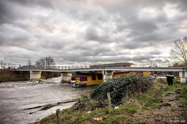defensie bekijkt mogelijkheden aanpak dam en brug maastricht