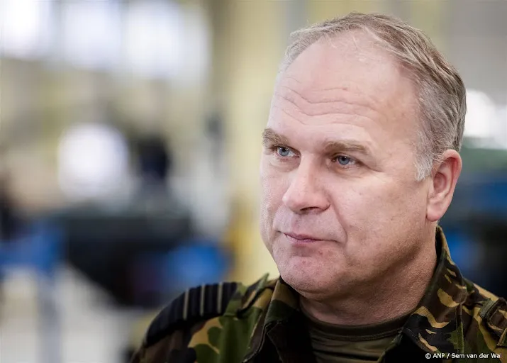 defensie dropt opnieuw voedselpakketten boven gaza