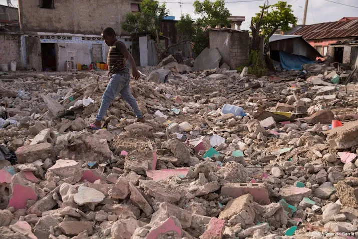 defensie hulpverlening in haiti komt op gang