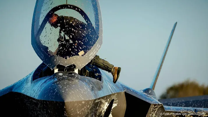 defensie onderzoekt gevolgen schuim voor f 35