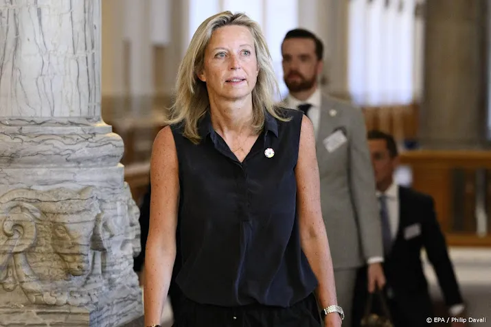 defensieminister positief over eu trainingsmissie oekraine