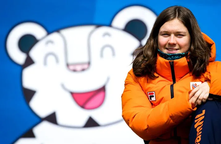 dekker legt lat met plek in top acht hoog