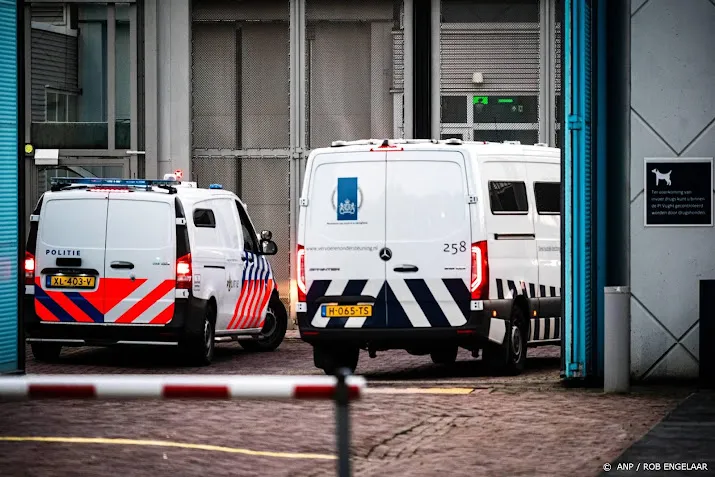 dekker zware crimineel vaker per videoverbinding voor de rechter