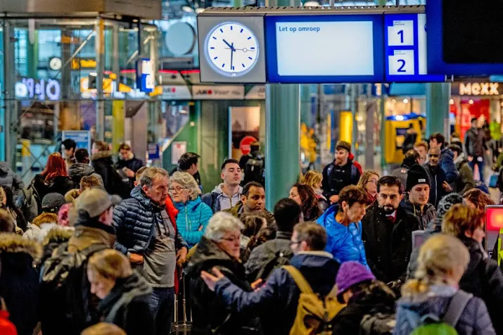 delen amsterdam nog altijd zonder stroom