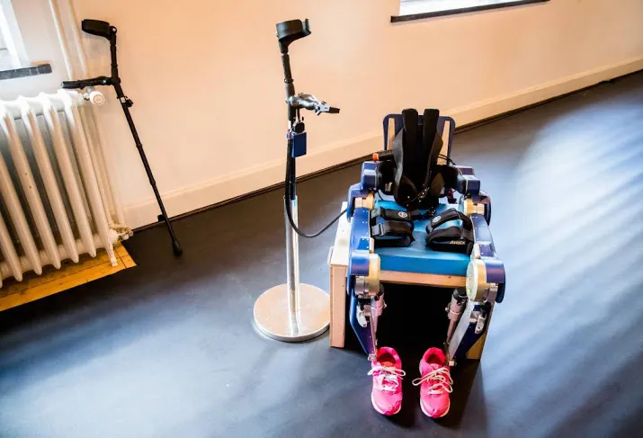 delfts exoskelet wint behendigheidswedstrijd