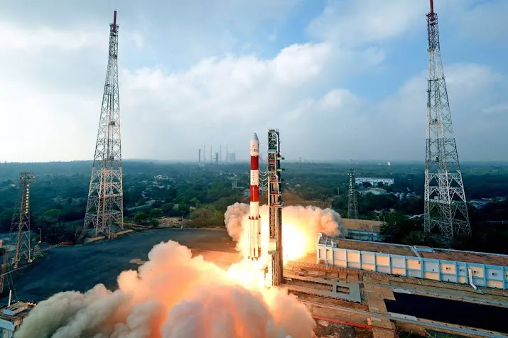 delftse satelliet gelanceerd vanuit india