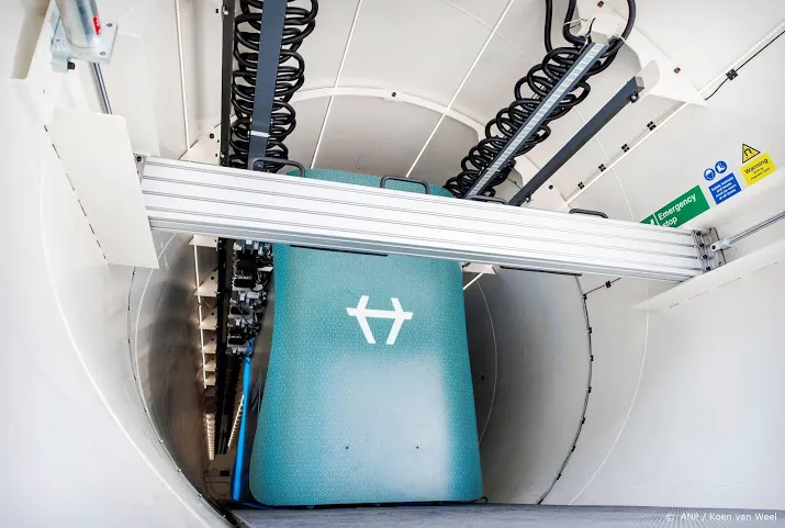 delftse studenten naar finale hyperlooprace